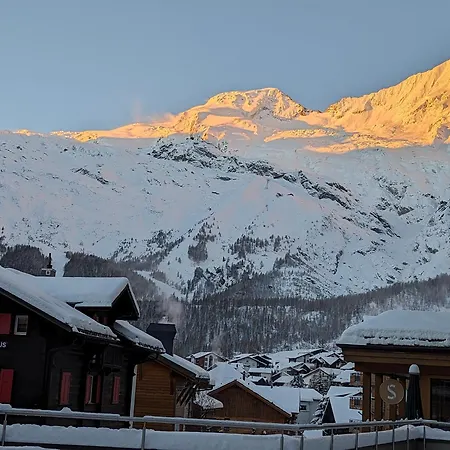 Alpina Peaks Apartment