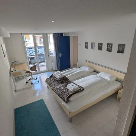 Alpina Peaks Apartment *